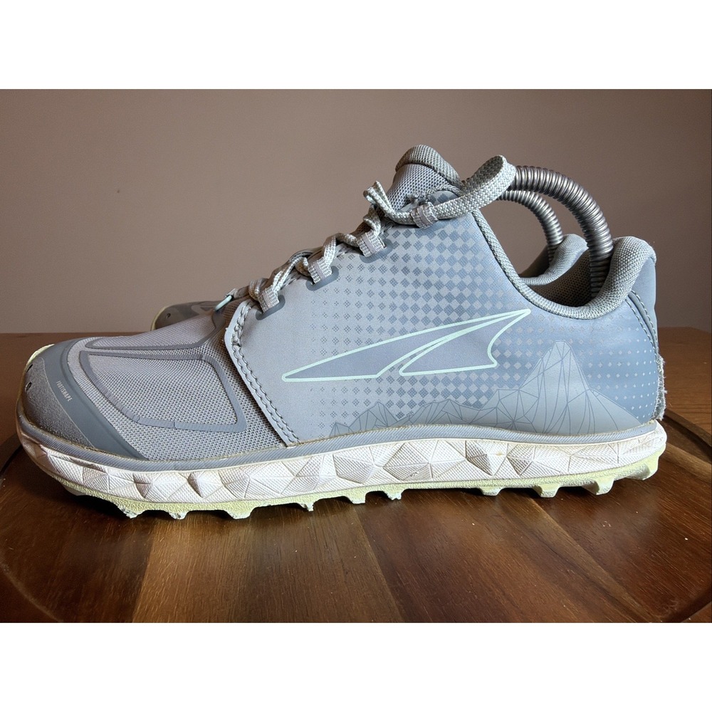 Altra Superior 4.5 Women's 8.5 Gray Teal Blue Lace Ups Trail Running Sneakers